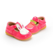 Red Girl Chaussures de bébé Rabbit Carrot T Strap Shoe